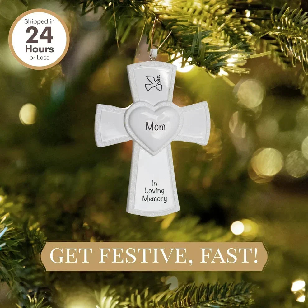 Personalized memorial heart ornament with “RIP Mom” inscription, designed as a lasting tribute for family remembrance.