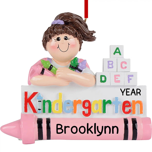 Adorno personalizado de niña de jardín de infantes