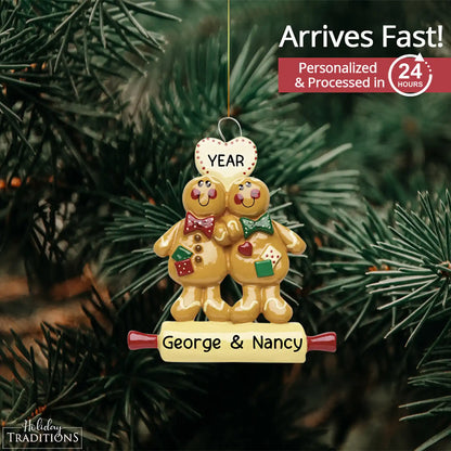 Adorno navideño de pareja de jengibre horneando 