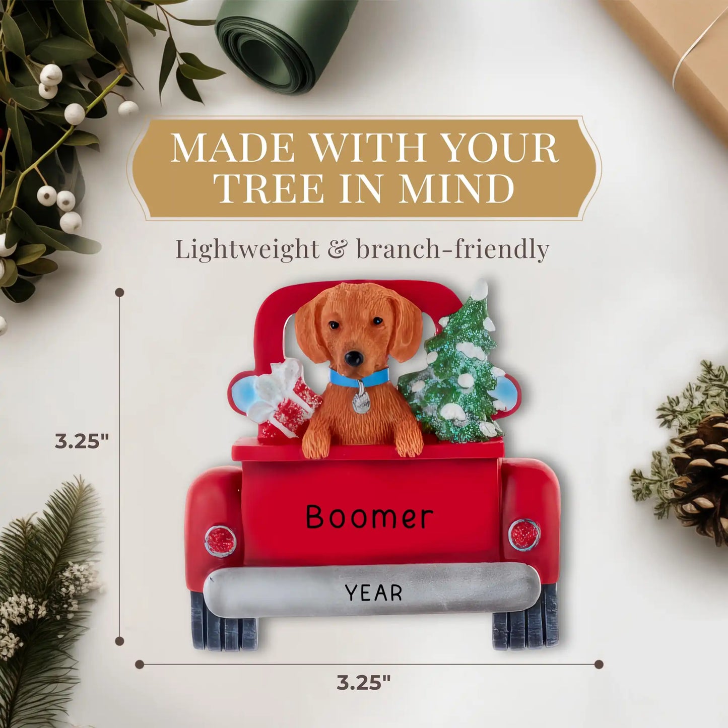 Adorno navideño de perro salchicha marrón - Camión vintage