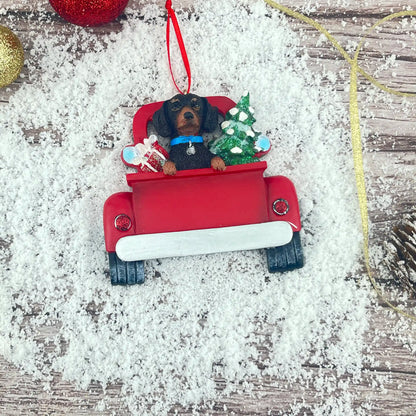 Adorno navideño de perro salchicha negro - Camión vintage