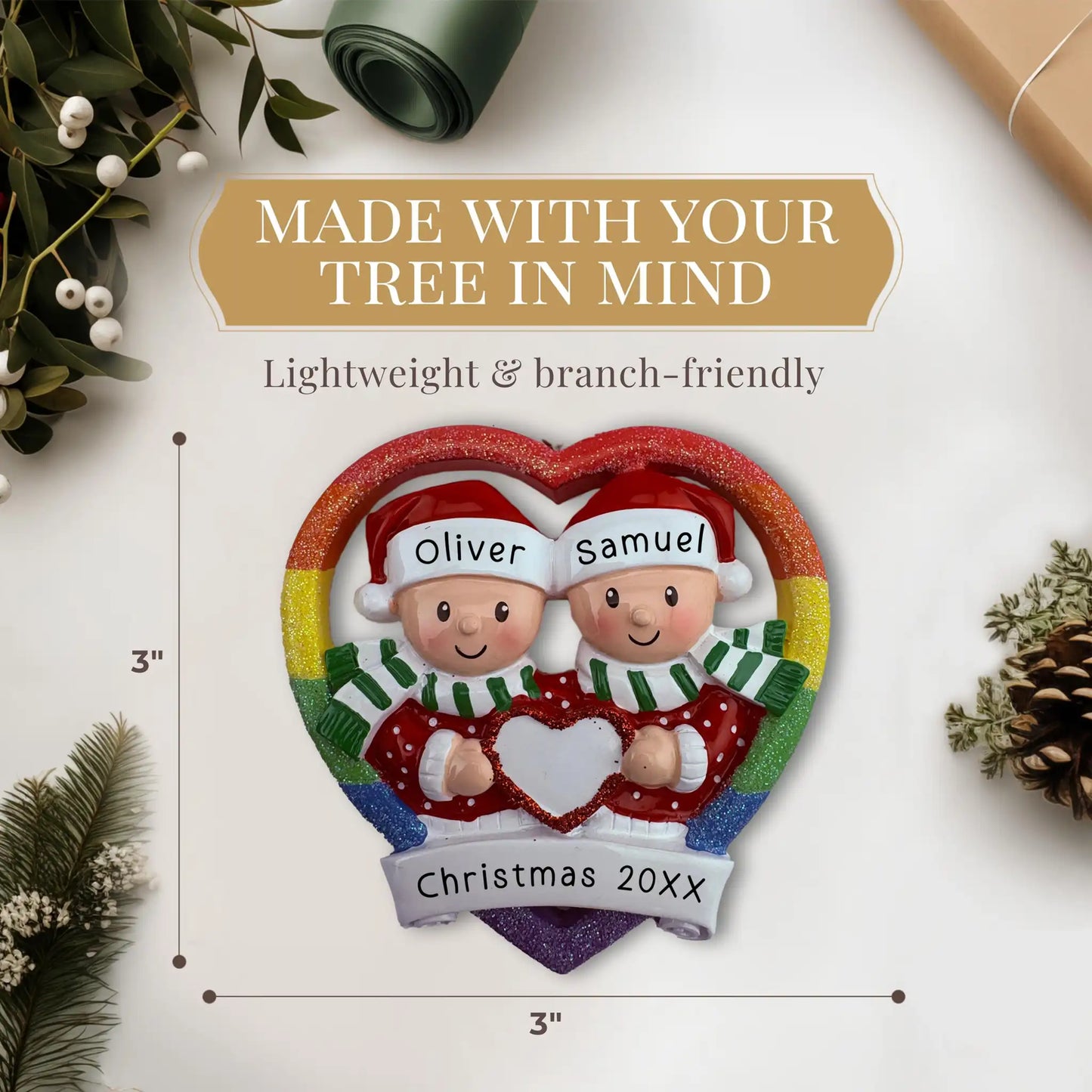 Adorno personalizado de pareja gay del mismo sexo con corazón arcoíris