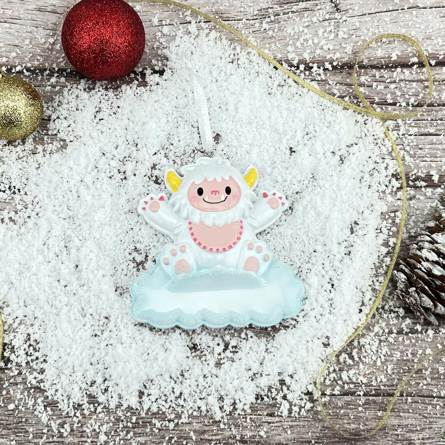 Adorno navideño de yeti de niña rosa