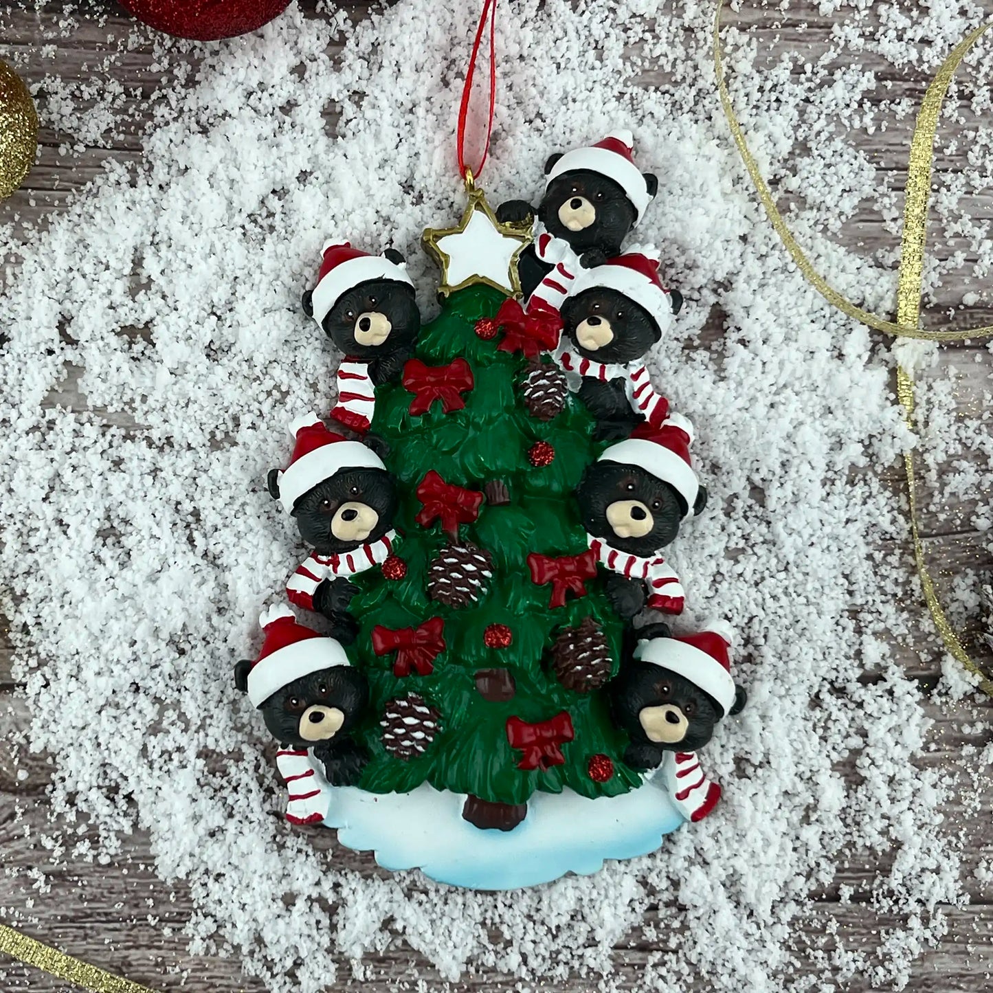 Adorno navideño de la familia de 7 árboles de oso negro